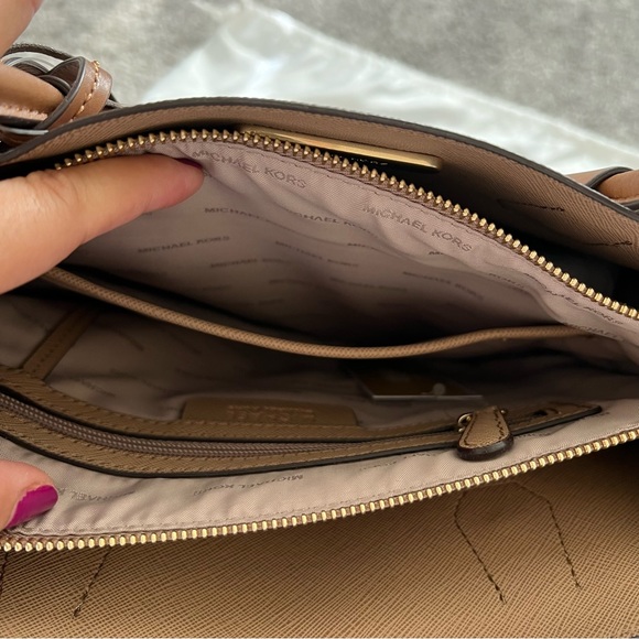 Michael Kors MK purse special design large mercer satchel bag NWT - Picture 8 of 14